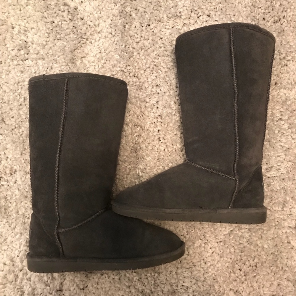 Bearpaw tall fur boots